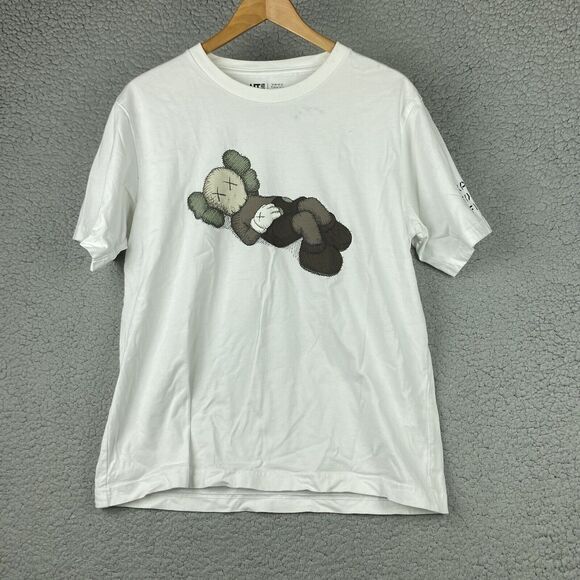 Kaws x Uniqlo Cotton T-Shirt KAWS TOKYO FIRST Limited Edition L Asia Sizing * - Picture 11 of 11